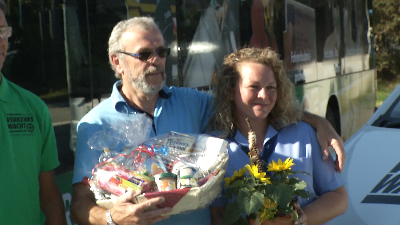 MEgional mit der Verabschiedung des bisherigen Busschulbetreuers MEgional mit der Verabschiedung des bisherigen Busschulbetreuers
